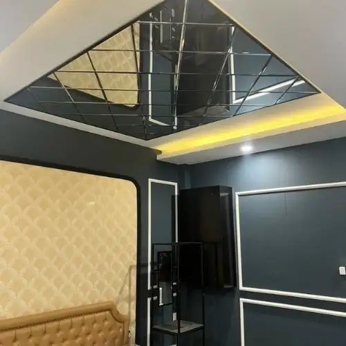 Gương ốp trần màu tro